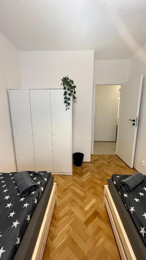 Warszawa Krucza Pokoje Экстерьер фото